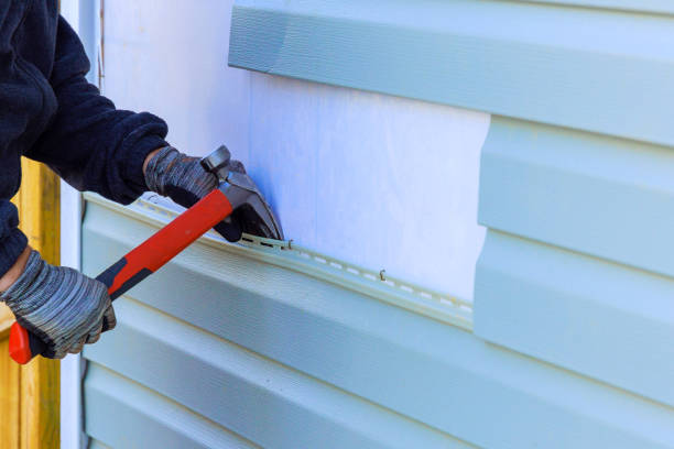 Reliable Emergency Siding Repair contractor in Rockton, IL by Squared Siding